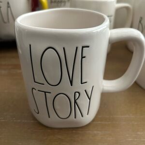 Rae Dunn Belle ‘Love Story’ Mug